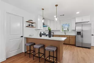 5023 Redstart St, Houston, TX 77035 - Photo 15