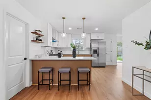 5023 Redstart St, Houston, TX 77035 - Photo 13