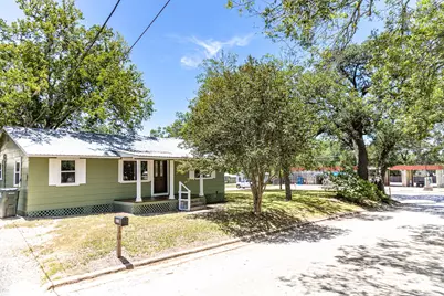 200 Bowie Street, Hallettsville, TX 77964 - Photo 5
