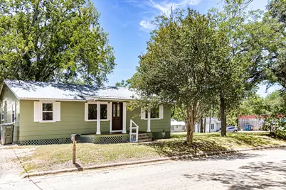 200 Bowie Street, Hallettsville, TX 77964 - Photo 1