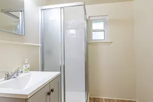 200 Bowie St, Hallettsville, TX 77964 - Photo 15