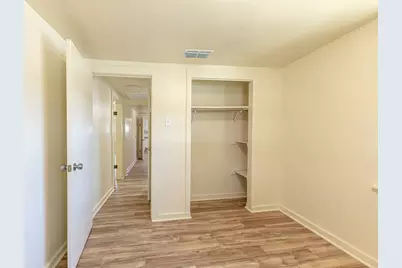 200 Bowie Street, Hallettsville, TX 77964 - Photo 17