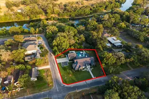 1525 Travis St, Columbus, TX 78934 - Photo 43