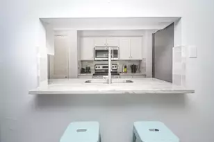 1804 Stoney Brook Dr, Houston, TX 77063 - Photo 7