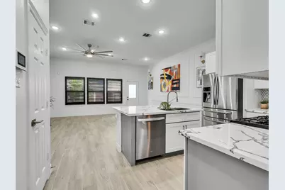 7923 Bonaire Street, Houston, TX 77028 - Photo 11