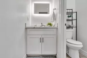 7923 Bonaire St, Houston, TX 77028 - Photo 25