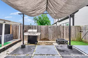 7923 Bonaire St, Houston, TX 77028 - Photo 31