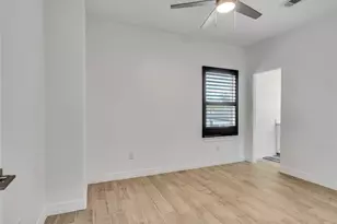 7923 Bonaire St, Houston, TX 77028 - Photo 23