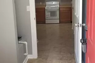1110 N 9th St, Conroe, TX 77301 - Photo 17