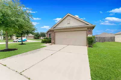 8746 Sunny Gallop Drive, Tomball, TX 77375 - Photo 5