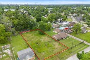 779 Pickering, Houston, TX 77091 - Photo 1
