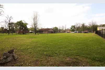 779 Pickering, Houston, TX 77091 - Photo 5