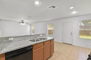 822 Grand Plains Dr, Houston, TX 77090 - Photo 9