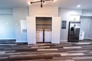 102 Marsden St, Houston, TX 77011 - Photo 9