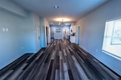 102 Marsden St #4, Houston, TX 77011 - Photo 7