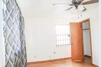 4810 Scenic Drive, Houston, TX 77048 - Photo 9