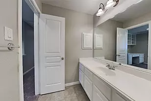 12402 Santiago Cove Ln, Houston, TX 77041 - Photo 19