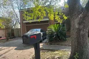 7607 Secretariat Ln, Houston, TX 77071 - Photo 5