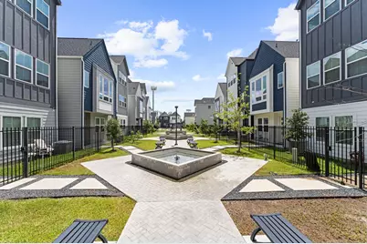 8305 Springwood Creek Lane, Houston, TX 77055 - Photo 25