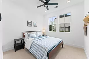 8305 Springwood Crk Ln, Houston, TX 77055 - Photo 9