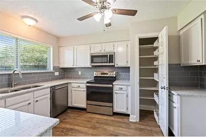 2793 Wood Hollow Drive, League City, TX 77573 - Photo 13