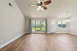 2793 Wood Hollow Dr, League City, TX 77573 - Photo 7