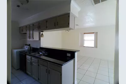 6350 Crestside Drive, Pasadena, TX 77505 - Photo 9