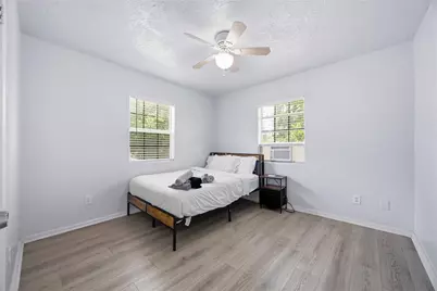 6726 Burkett Street, Houston, TX 77021 - Photo 11