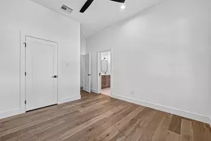 4802 Hummingbird St, Houston, TX 77035 - Photo 31