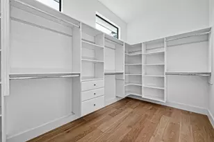 4802 Hummingbird St, Houston, TX 77035 - Photo 25