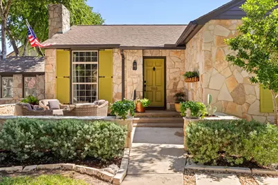 968 Mulberry Avenue, New Braunfels, TX 78130 - Photo 3