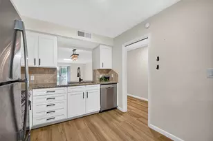 6547 Bayou Glen Rd, Houston, TX 77057 - Photo 7