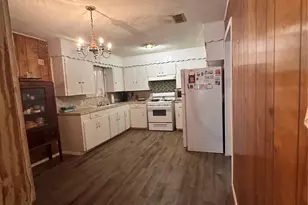 308 W Hill Ave, Alice, TX 78332 - Photo 5