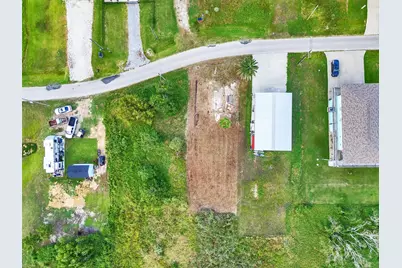 969 Sea Spray Drive, Crystal Beach, TX 77650 - Photo 7