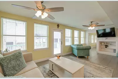 21225 Gulf Dr, Galveston, TX 77554 - Photo 5