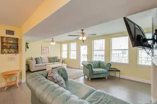 21225 Gulf Dr, Galveston, TX 77554 - Photo 3