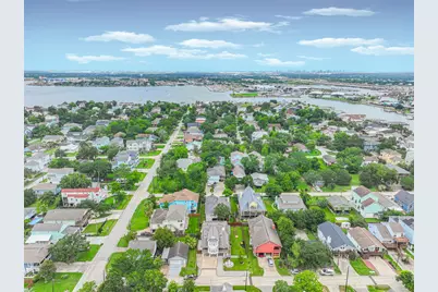 920 Grove Road, Clear Lake Shores, TX 77565 - Photo 3