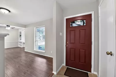 16019 Mill Point Drive, Houston, TX 77059 - Photo 5
