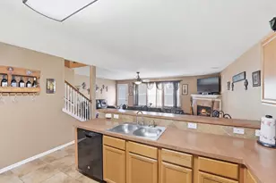 5407 Echinacea Circle, Baytown, TX 77521 - Photo 5