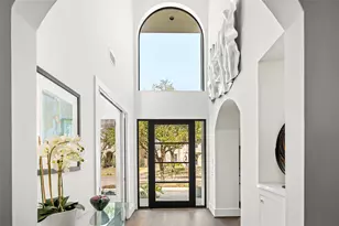 3703 Wroxton Rd, West University Place, TX 77005 - Photo 3