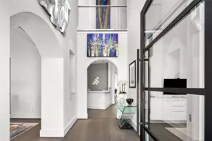 3703 Wroxton Rd, West University Place, TX 77005 - Photo 3