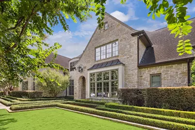 601 Lindenwood Drive, Houston, TX 77024 - Photo 1