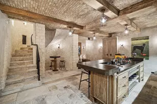 601 Lindenwood Dr, Houston, TX 77024 - Photo 39