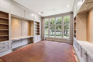 601 Lindenwood Dr, Houston, TX 77024 - Photo 5