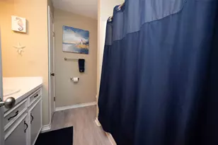 4729 Jolly Roger Rd, Jamaica Beach, TX 77554 - Photo 27