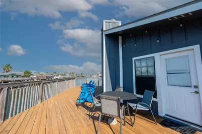 4729 Jolly Roger Road, Jamaica Beach, TX 77554 - Photo 11