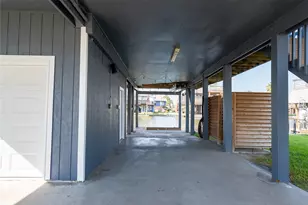 4729 Jolly Roger Rd, Jamaica Beach, TX 77554 - Photo 41