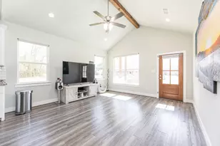 9 Drywood Ln, Huntsville, TX 77340 - Photo 5