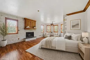 1301 W Viejo Dr, Friendswood, TX 77546 - Photo 17