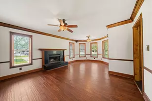 1301 W Viejo Dr, Friendswood, TX 77546 - Photo 15